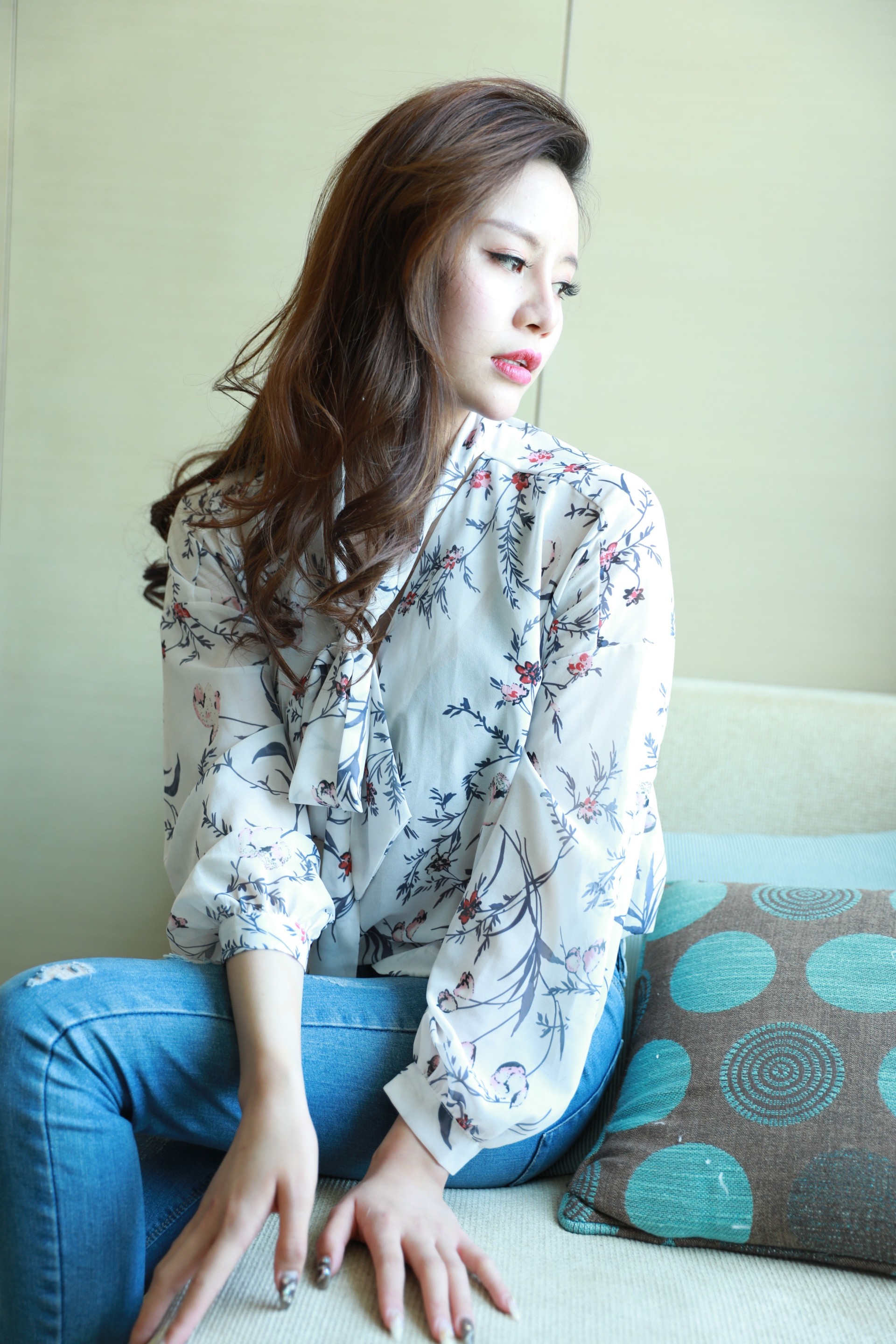 68a6a53b1d1cd.jpg 【原版无水印首发】国模 气质御姐 戴薇 酒店私拍 / 141P+5V+2.8G