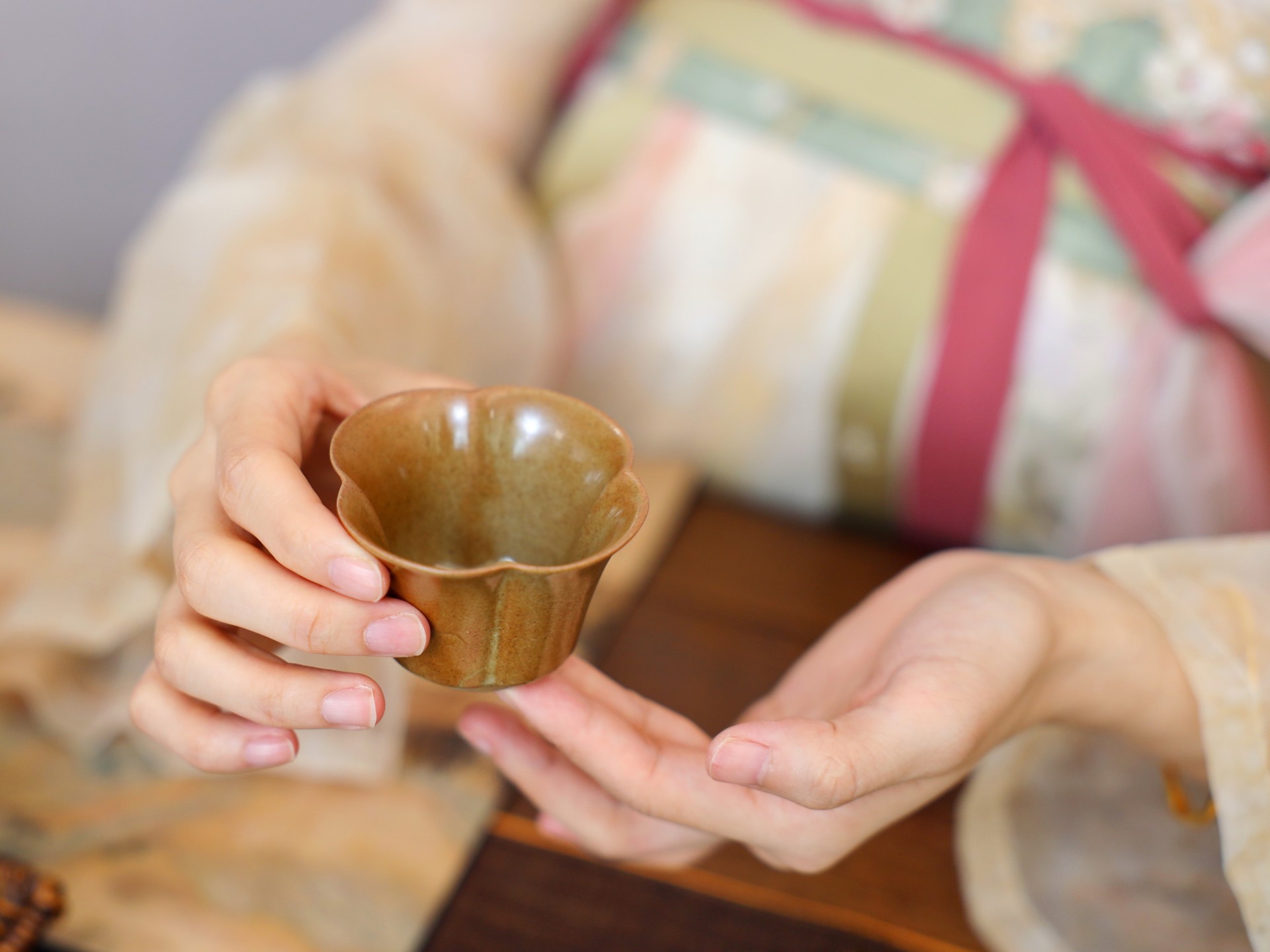 68c317e3afc80.jpg 【原版无水印首发】秀人网 梨霜儿 高颜值大美女 最新超美《唐装》作品 / 112P+2.1G