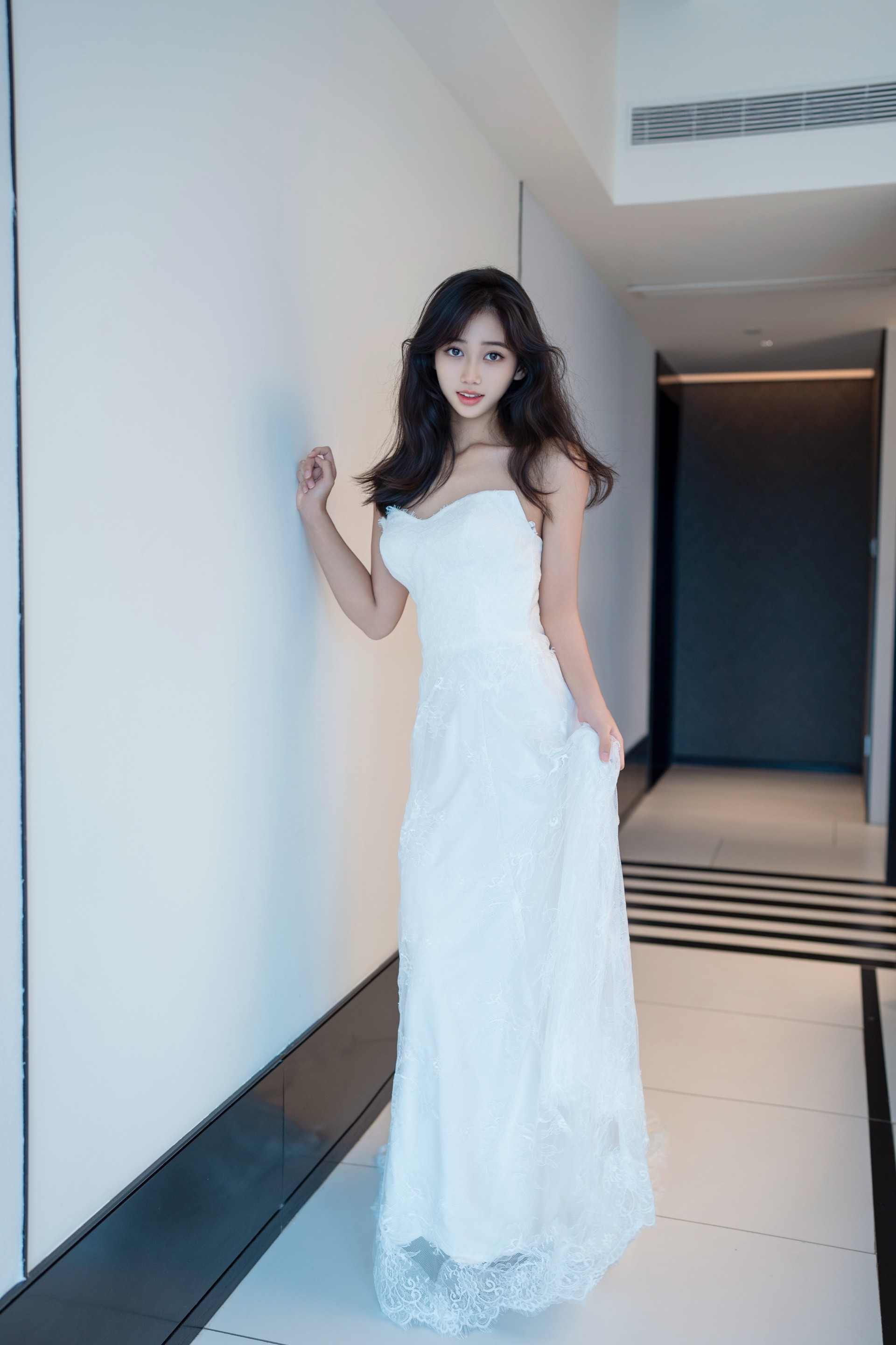 690900f4d82c5.jpg 【原版无水印首发】秀人网 时安安 10.31日 最新《白纱》作品 / 93P+3.07G