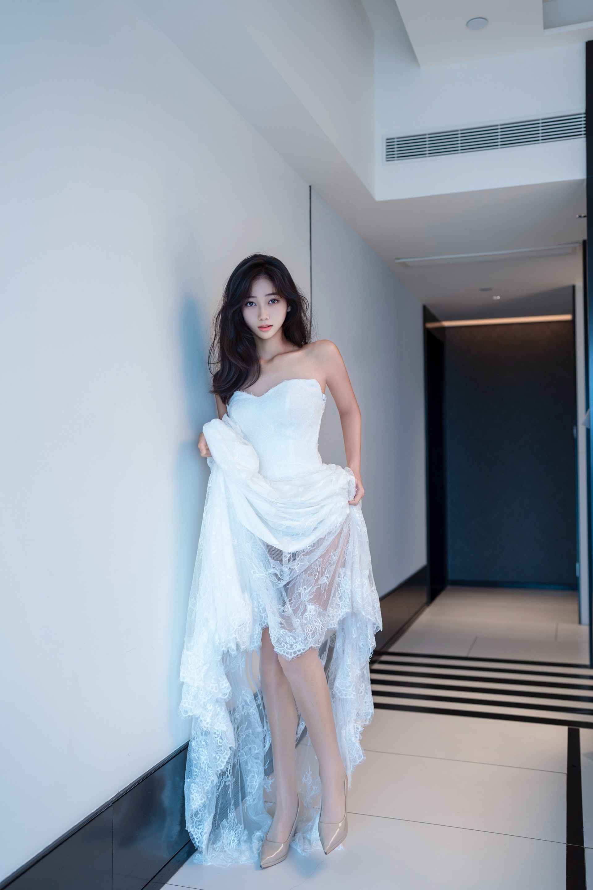 690900f4de319.jpg 【原版无水印首发】秀人网 时安安 10.31日 最新《白纱》作品 / 93P+3.07G