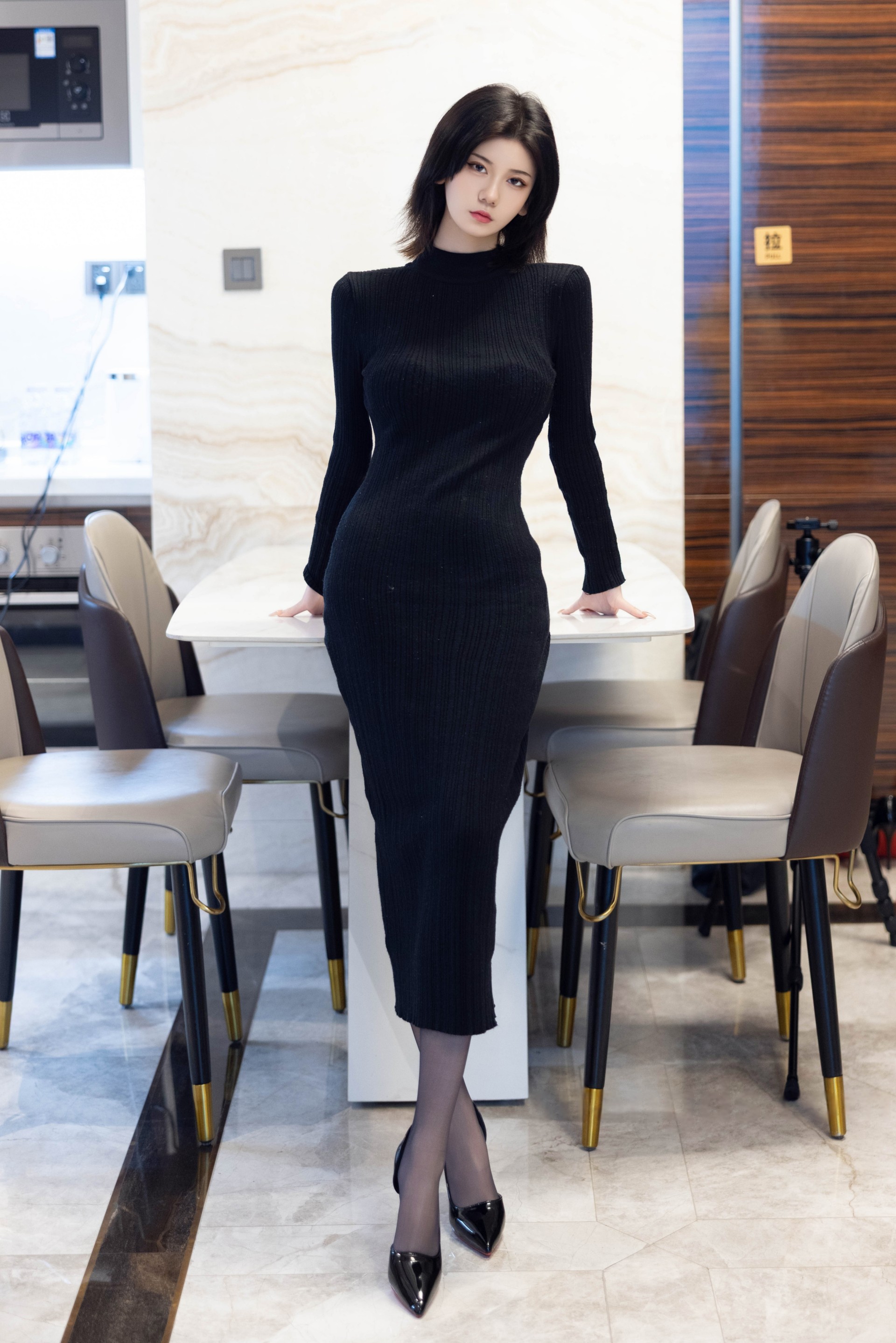 【原版无水印首发】秀人网 赵语嫣baby 最新作品+不上架作品3套 / 177P+3.34G