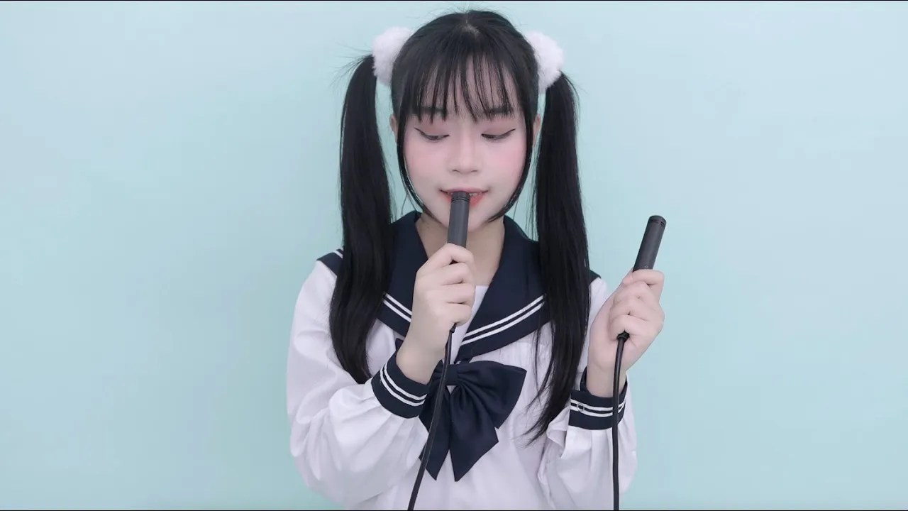 图片[1]-[晓美]温柔小姐姐的啃麦口腔音，让你感受无与伦比的舒适-迷路的番茄 / 国内ASMR-秀房