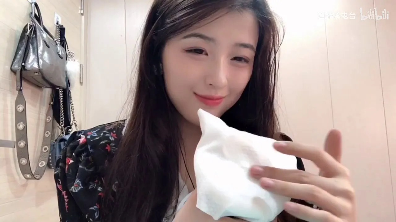 图片[1]-[渔子溪]来喽来喽！泡沫洗头按摩-渔子溪 / 国内ASMR-秀房