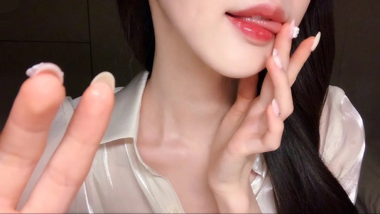 图片[1]-[plob플롭]体验口水画的视觉魔法，享受唾液擦脸带来的温柔呵护-迷路的番茄 / 国内ASMR-秀房