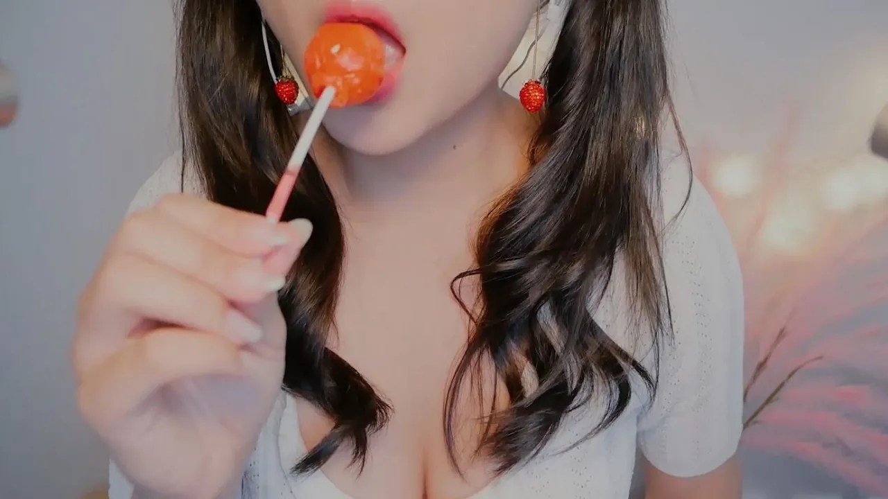 图片[1]-[MELODY]在你耳边吃棒棒糖的声音|口腔音-ASMR MELODY / 韩国ASMR-秀房