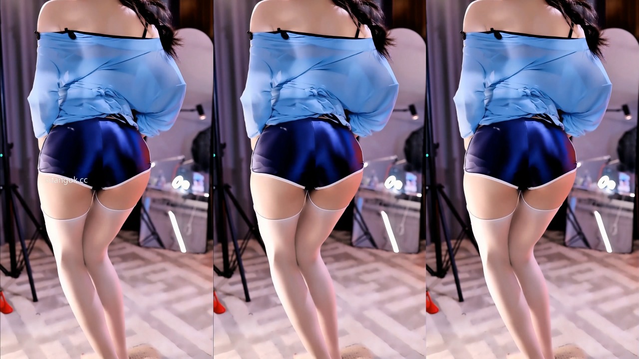 【B站】小燃燃 高定新品 漏半乳 怼臀【2V-1.29GB】