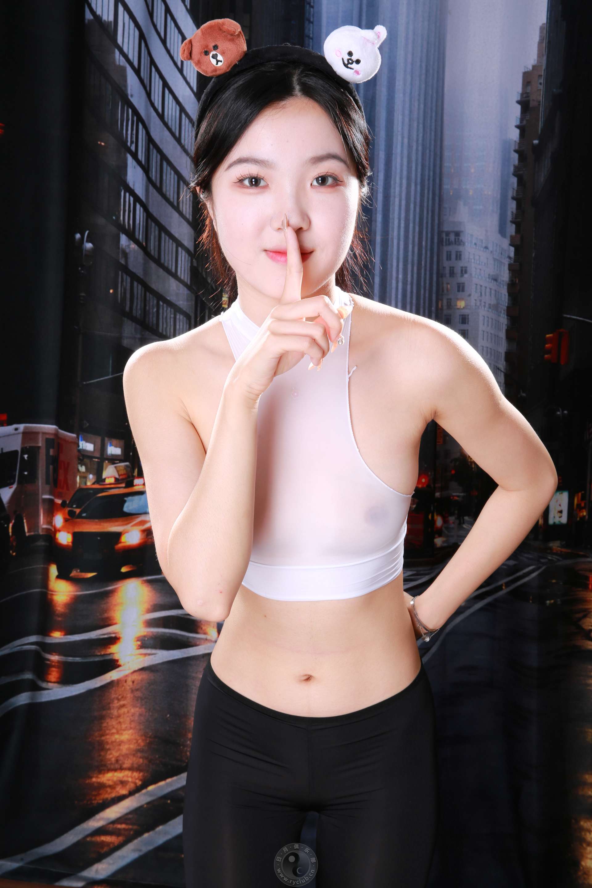 【国模】肤如凝脂睡美人 小谷 原版无水印私拍 / 261P+4G